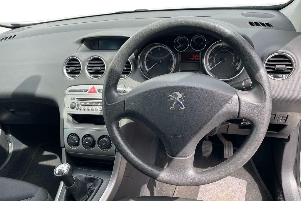 Peugeot 308 SW 1.6 E-hdi Sw Active Navigation Version 115 Bhp Black #8