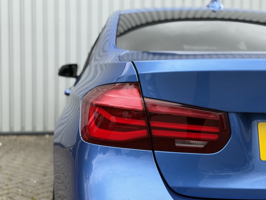 BMW 3 Series Xdrive M Sport Shadow Edition 4Wd  #32