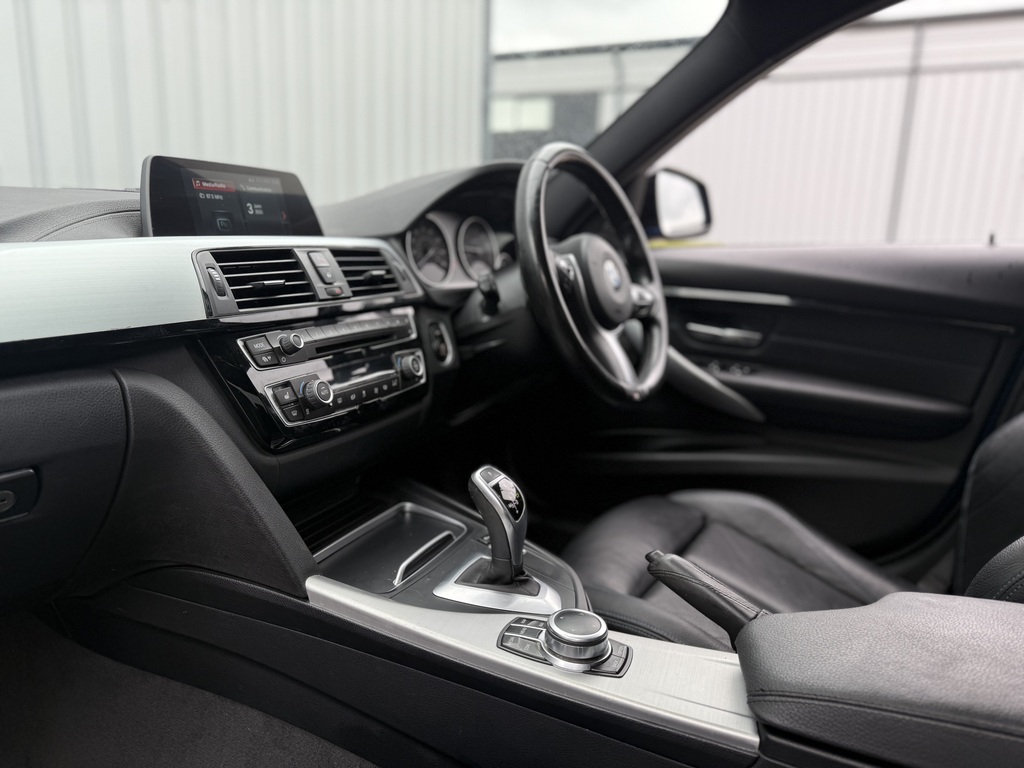 BMW 3 Series Xdrive M Sport Shadow Edition 4Wd  #37