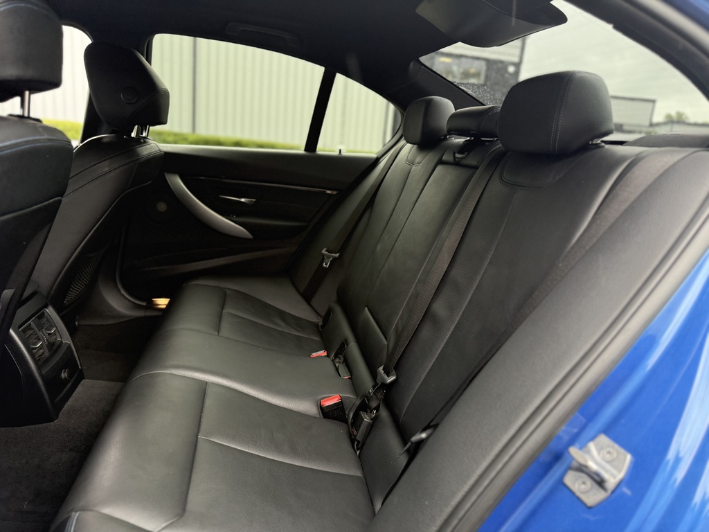 BMW 3 Series Xdrive M Sport Shadow Edition 4Wd  #41