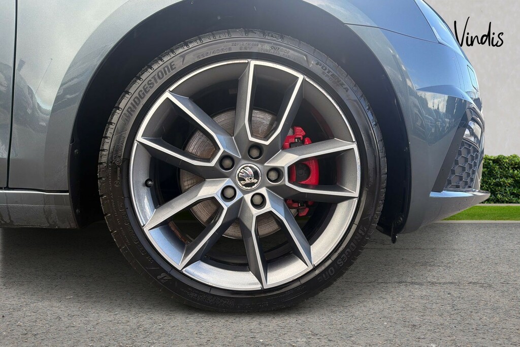 Skoda Octavia Skoda Octavia Estate Vrs 2.0 Tdi 184 Ps 6G Man Grey #5