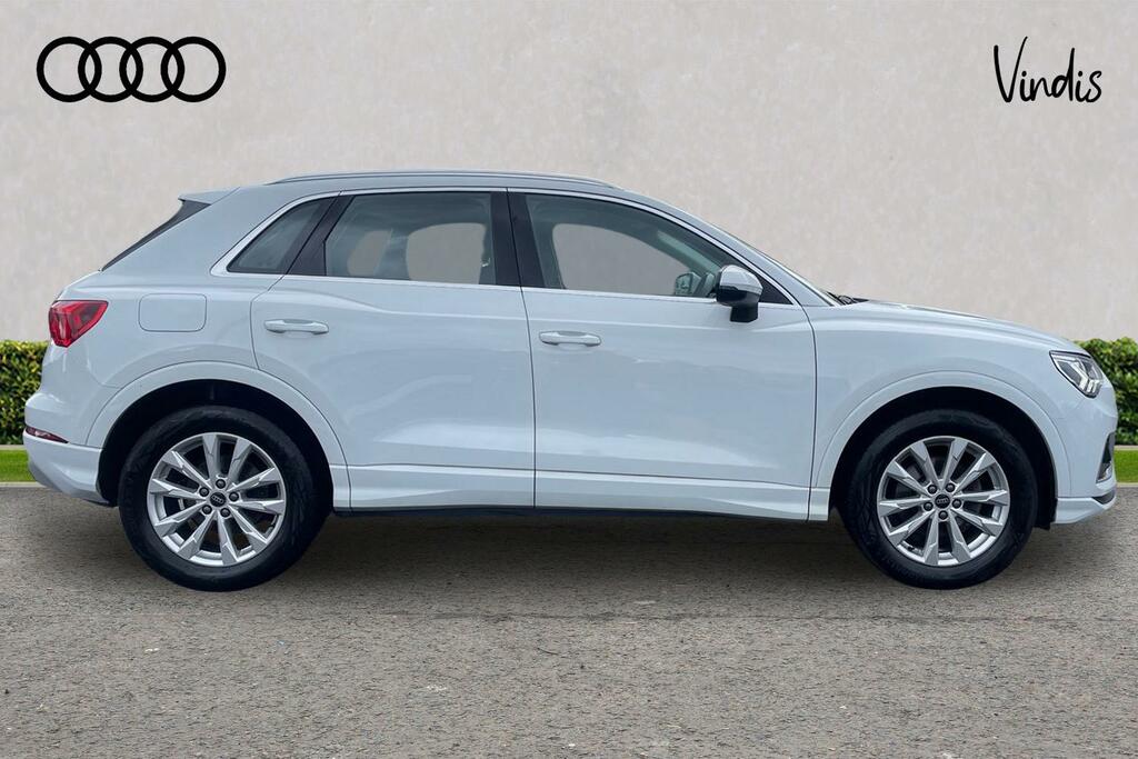 Audi Q3 Audi Q3 O Sport 35 Tfsi 150 Ps S Tronic White #4