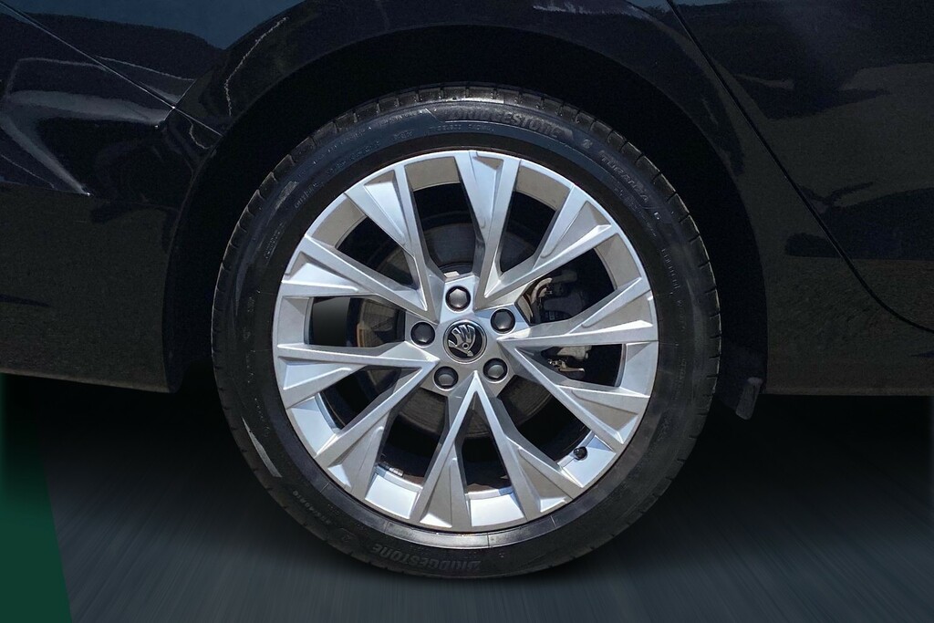 Skoda Superb Skoda Superb Estate Se L 1.5 Tsi E-tec 150 Ps Dsg AX24DHE Black #5