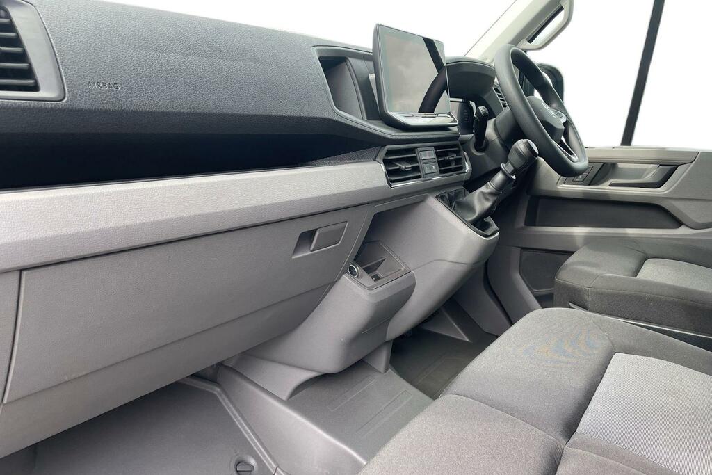 Volkswagen Crafter Volkswagen Crafter Cr35 Lwb Fwd 2.0 Tdi 140 White #2