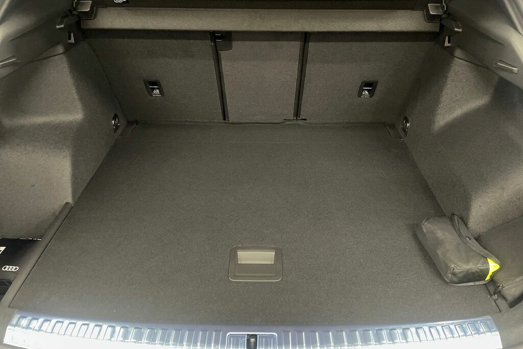 Audi Q3 35 Tfsi S Line Leather  #9