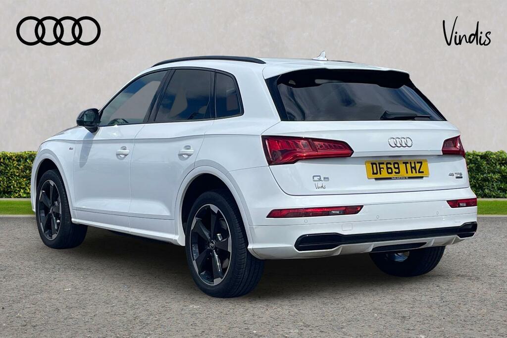 Audi Q5 Audi Q5 Black Edition 45 Tfsi Quattro 245 Ps S Tro DF69THZ White #3