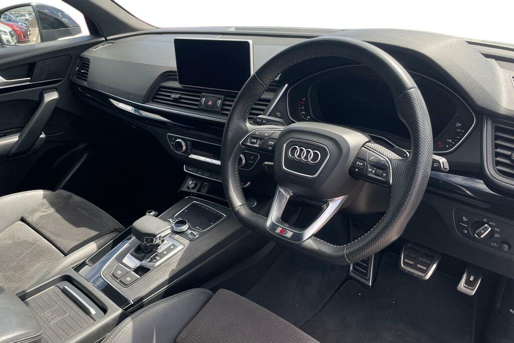 Audi Q5 Audi Q5 Black Edition 45 Tfsi Quattro 245 Ps S Tro DF69THZ White #6