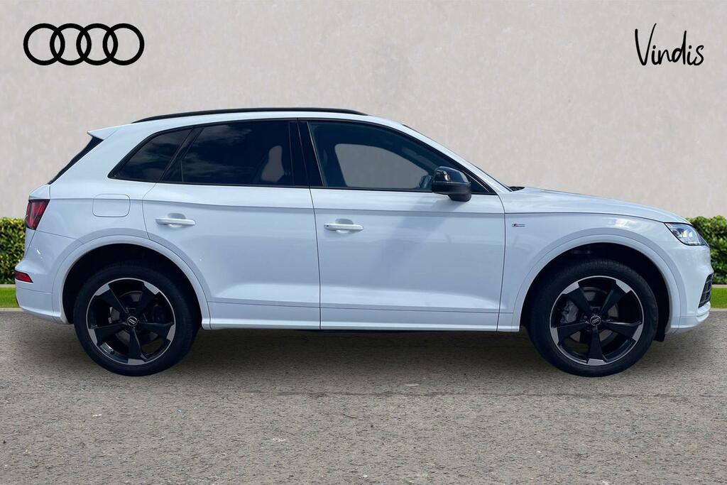 Audi Q5 Audi Q5 Black Edition 45 Tfsi Quattro 245 Ps S Tro DF69THZ White #4