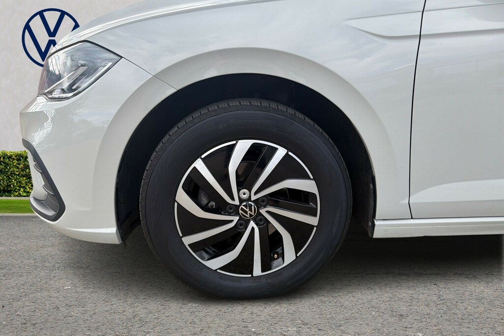 Volkswagen Polo Hatchback White #5