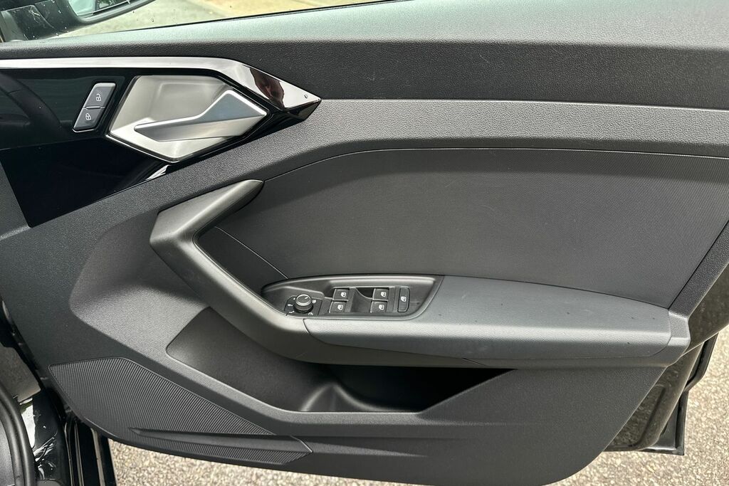 Audi A1 Black Edition 30 Tfsi 110 Ps 6-Speed Grey #25