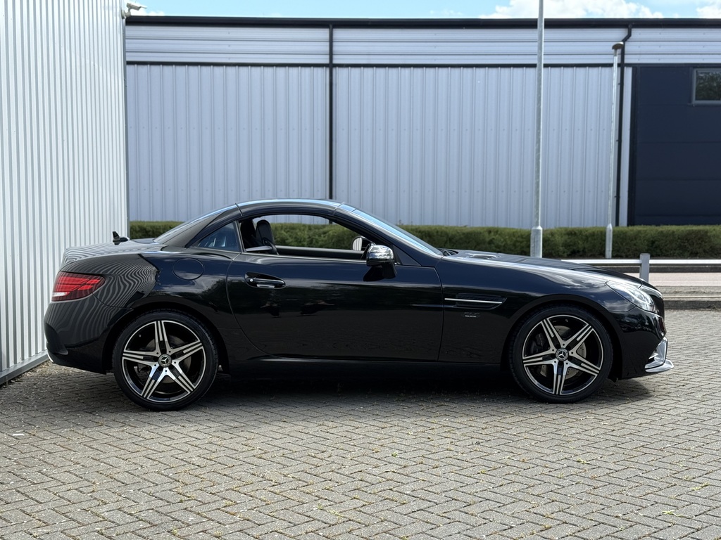 Mercedes-Benz SLC Mercedes-benz Slc Roadster Special Edition Slc 200 Black #3