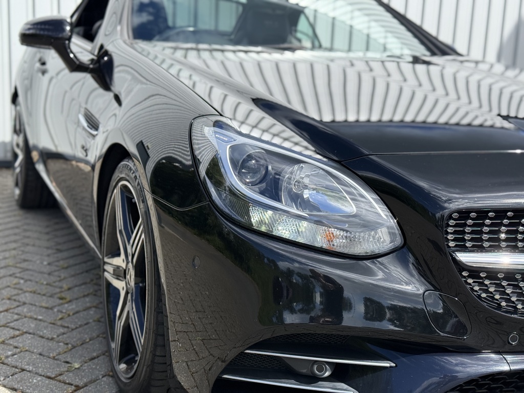 Mercedes-Benz SLC Mercedes-benz Slc Roadster Special Edition Slc 200 Black #6