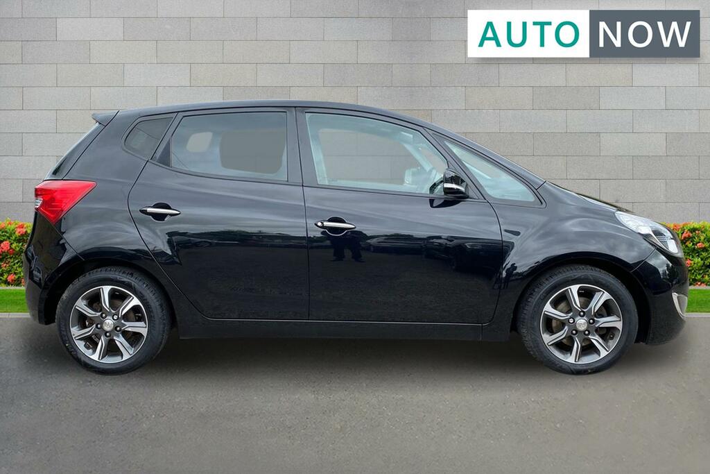 Hyundai Ix20 Hyundai Ix20 1.4 Blue Drive Premium Hatchback Black #4