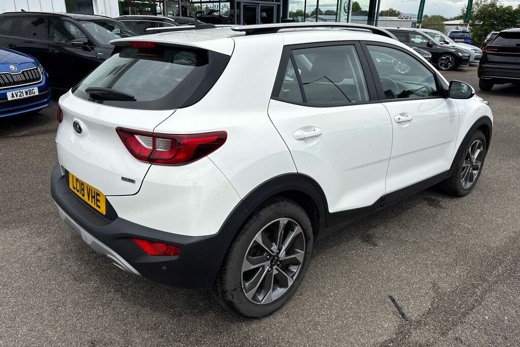 Kia Stonic Kia Stonic 1.6 Crdi 2 Suv Euro 6 White #6
