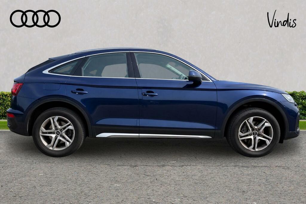 Audi Q5 Audi Q5 Sportback Sport 40 Tdi Quattro 204 Ps S Tr GD22EFH Blue #4