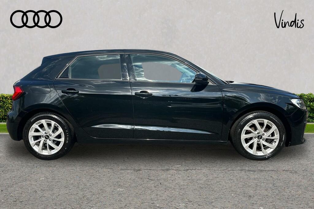 Audi A1 Audi A1 Sportback Sport 25 Tfsi 95 Ps 5-Speed AJ23FHL Black #4