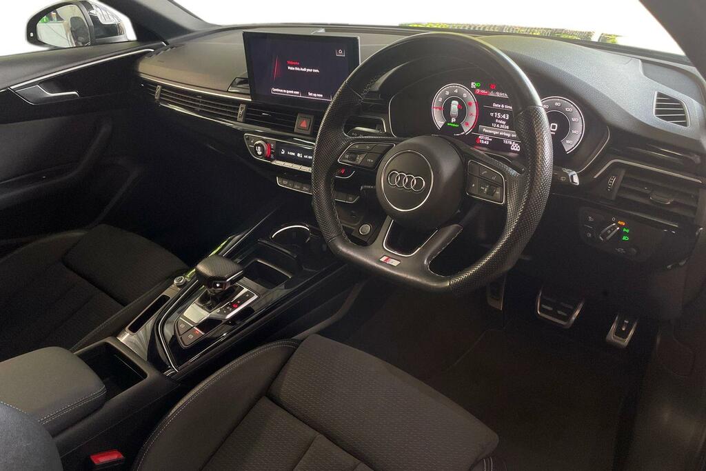 Audi A4 Avant Audi A4 Avant Black Edition 40 Tfsi 204 Ps S Troni Blue #6