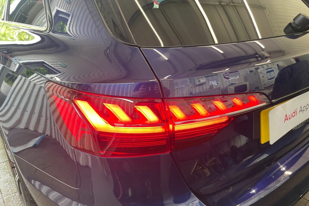 Audi A4 Avant Black Edition Grey #30