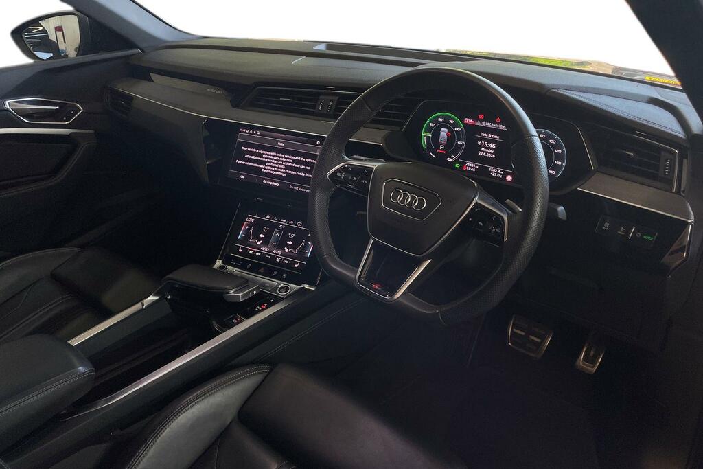 Audi Q8 e tron Audi Q8 Sportback Black Edition 50 E-tron Quattro Grey #6