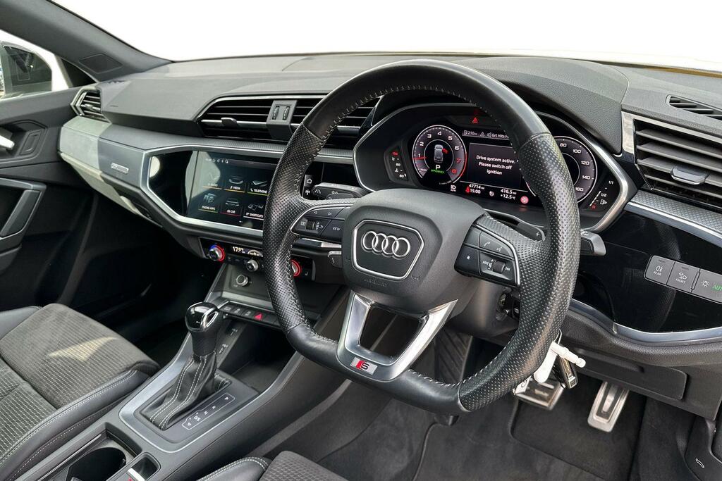 Audi Q3 Audi Q3 Edition 1 35 Tfsi 150 Ps S Tronic White #6