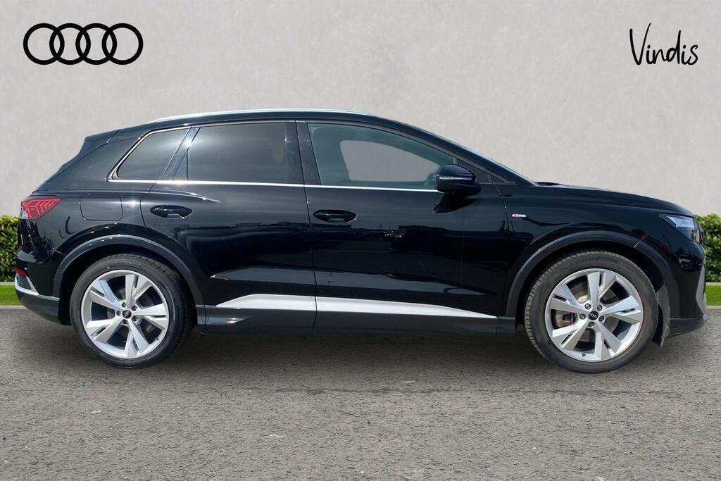 Audi Q4 E Tron Audi Q4 E-tron Q4 S Line 40 E-tron 150,00 Kw KS73MYJ Black #4