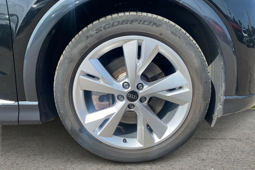 Audi Q4 E Tron Audi Q4 E-tron Q4 S Line 40 E-tron 150,00 Kw KS73MYJ Black #5