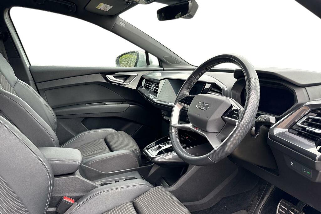 Audi Q4 E Tron Audi Q4 E-tron S Line 40 White #6