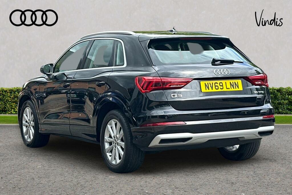 Audi Q3 Audi Q3 Sport 35 Tfsi 150 Ps S Tronic Black #3