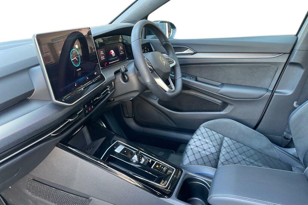 Volkswagen Golf Volkswagen Golf Black Edition 1.5 Etsi 150 Ps 7-Sp Grey #2
