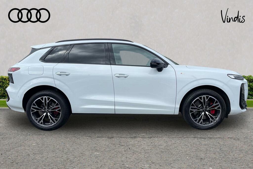 Audi Q3 Audi Q3 Suv Launch Edition Tfsi Quattro 265 Ps S T White #4