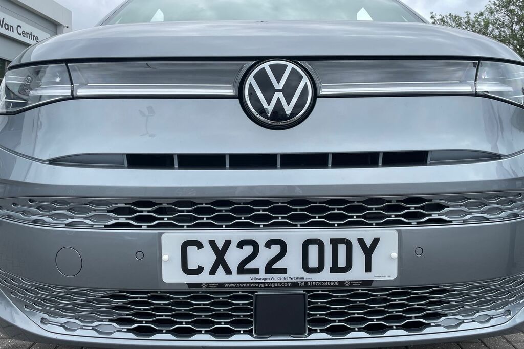 Volkswagen Multivan 1.4 Tsi 13Kwh Style Mpv Plug In Hybrid Grey #57