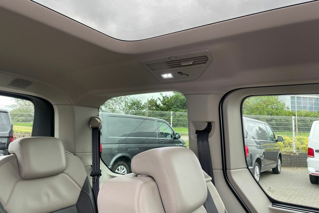 Volkswagen Multivan 1.4 Tsi 13Kwh Style Mpv Plug In Hybrid Grey #38