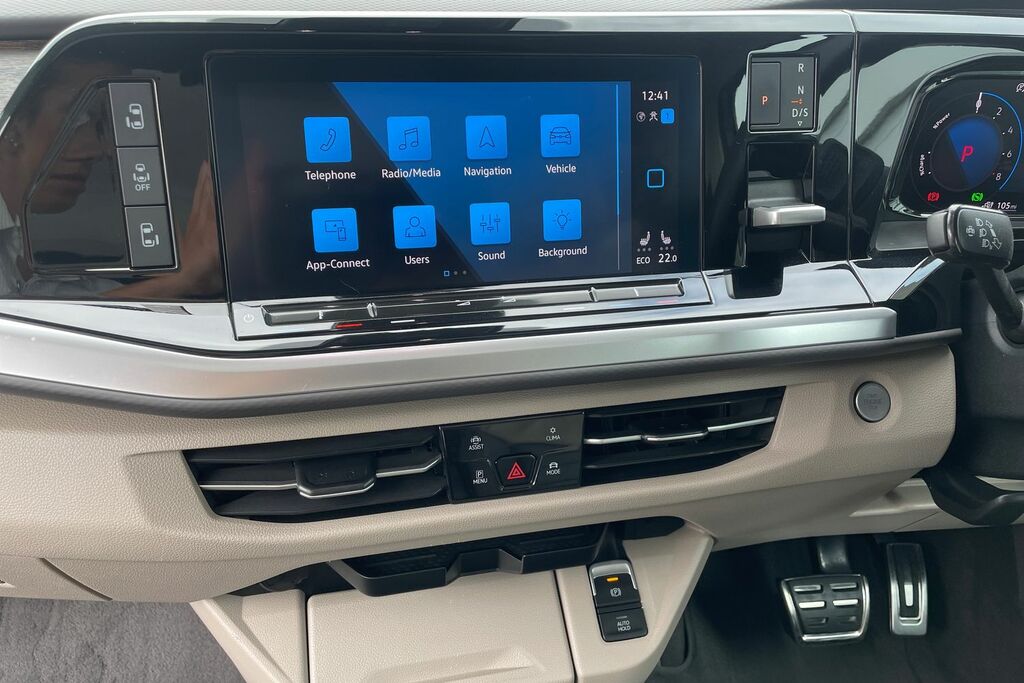 Volkswagen Multivan 1.4 Tsi 13Kwh Style Mpv Plug In Hybrid Grey #11