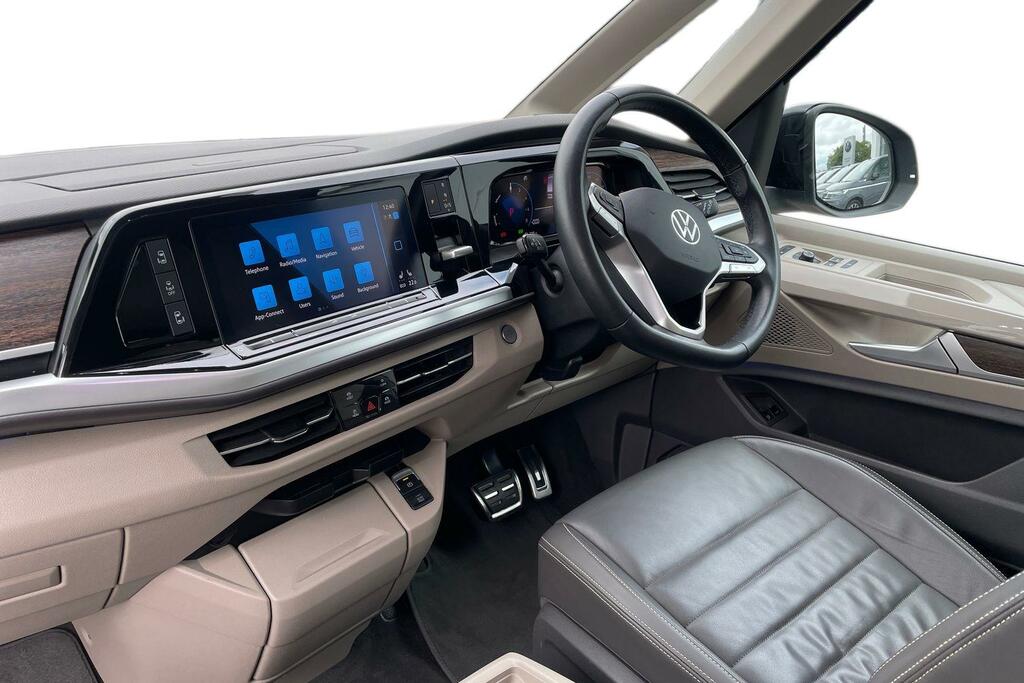 Volkswagen Multivan Volkswagen Multivan Style Standard 218 Ps 1.4 Ehyb Silver #2
