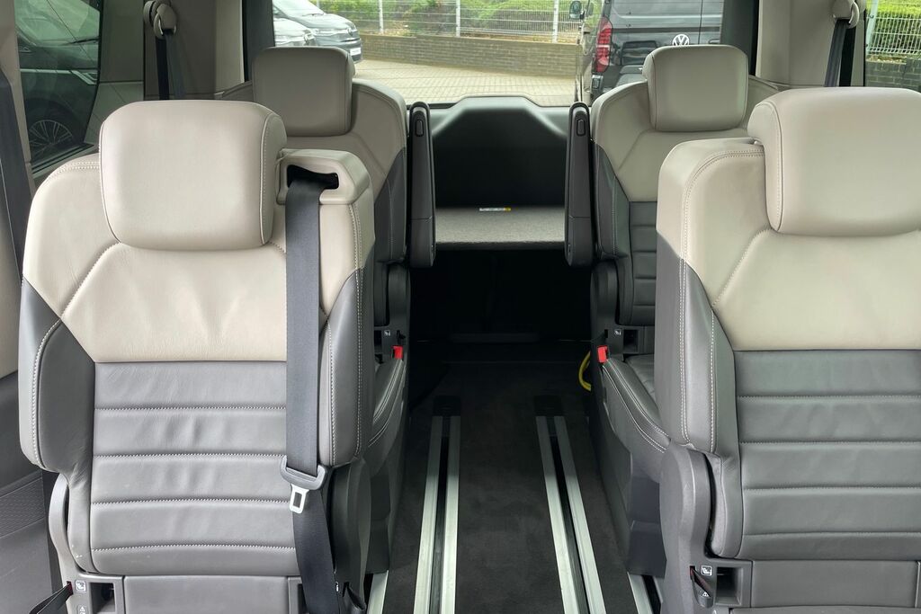Volkswagen Multivan 1.4 Tsi 13Kwh Style Mpv Plug In Hybrid Grey #33