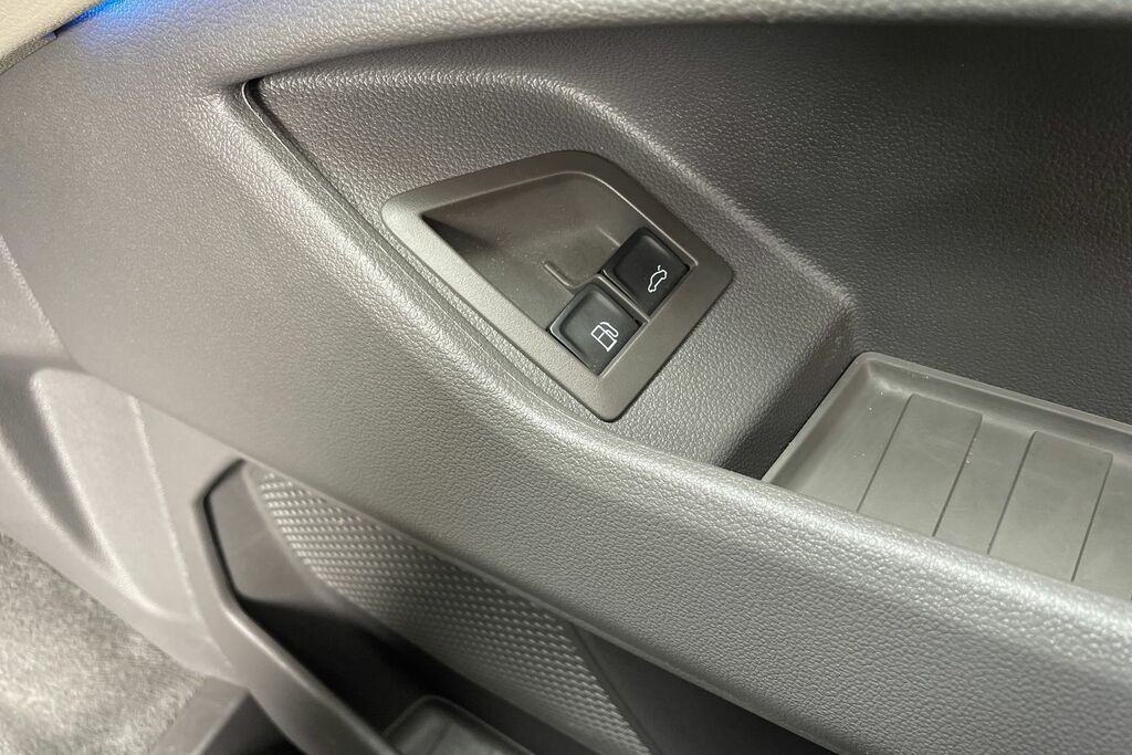 Volkswagen Multivan 1.4 Tsi 13Kwh Style Mpv Plug In Hybrid Grey #29