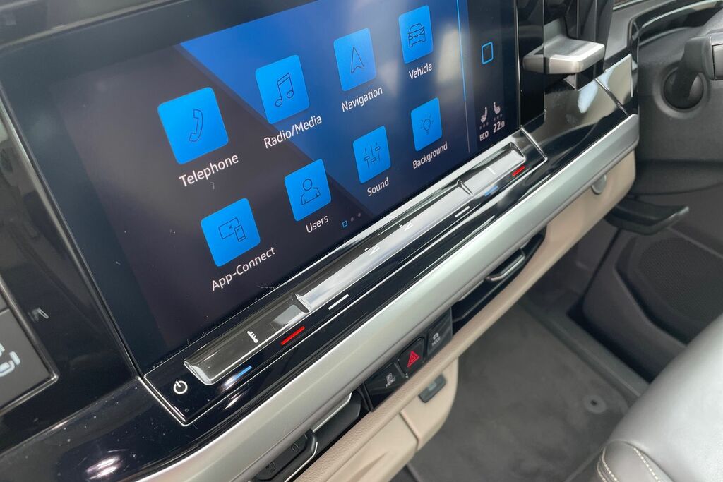 Volkswagen Multivan 1.4 Tsi 13Kwh Style Mpv Plug In Hybrid Grey #16