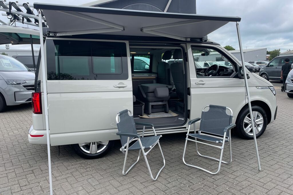 Volkswagen California Mpv Black #54