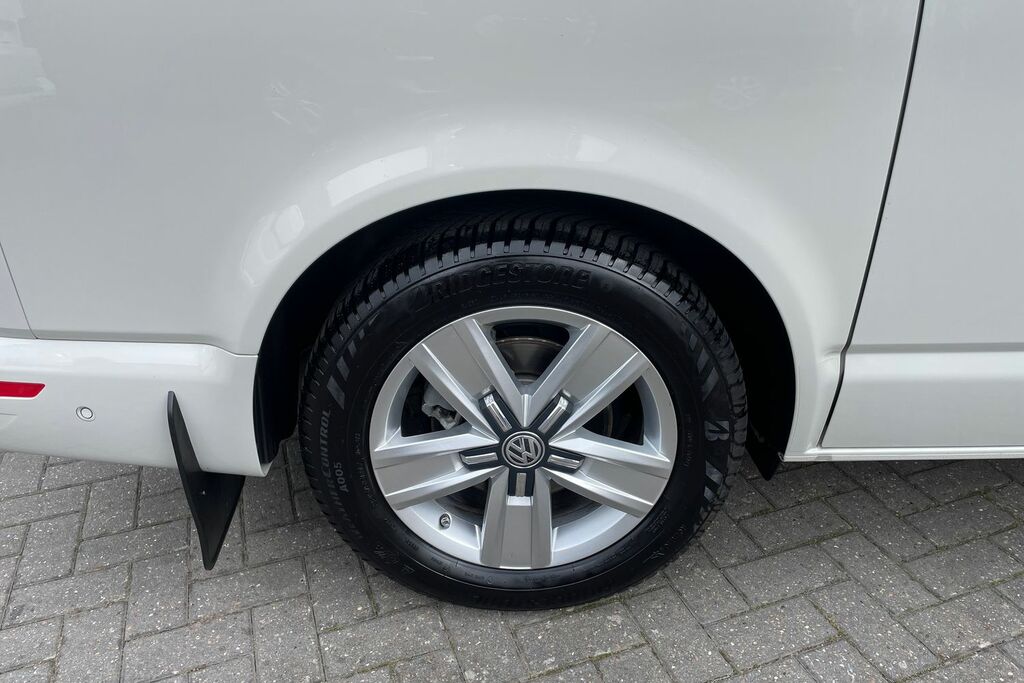 Volkswagen California Mpv Black #50