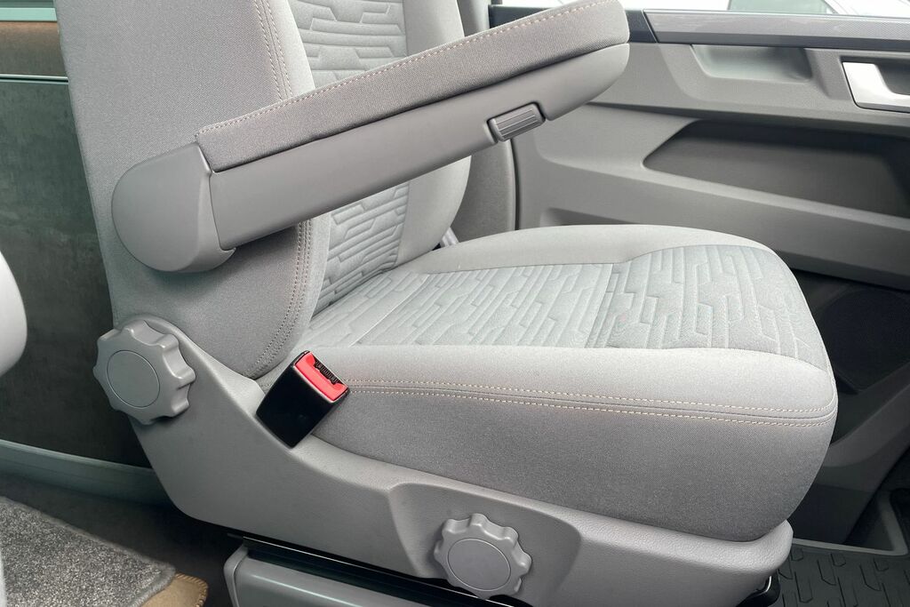 Volkswagen California Mpv Black #59