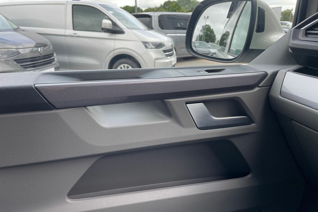 Volkswagen California Mpv Black #23