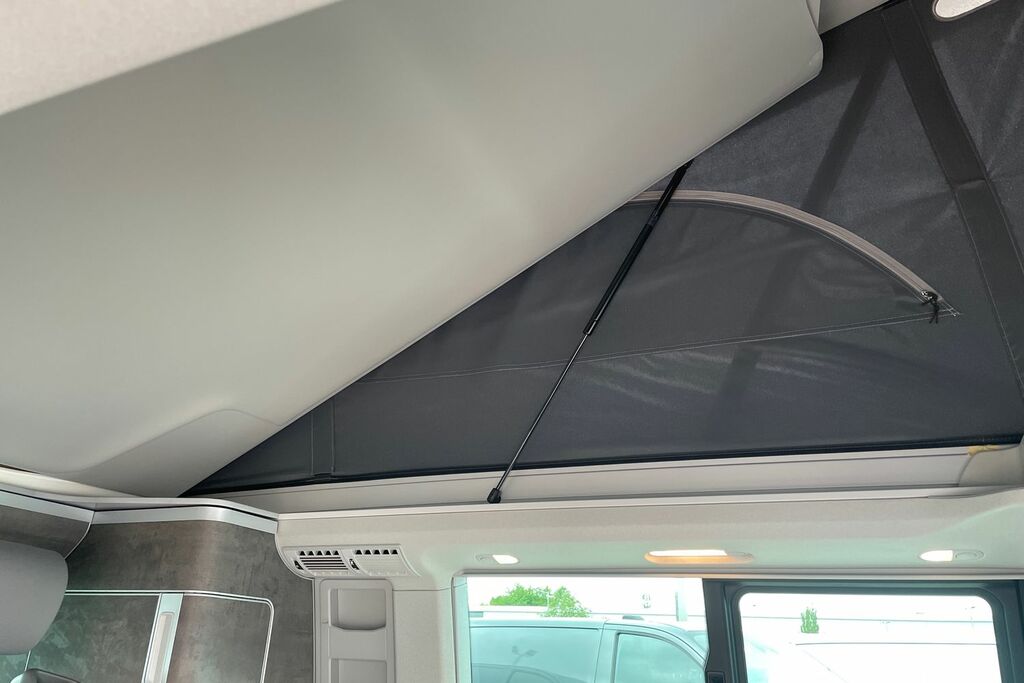 Volkswagen California Mpv Black #40