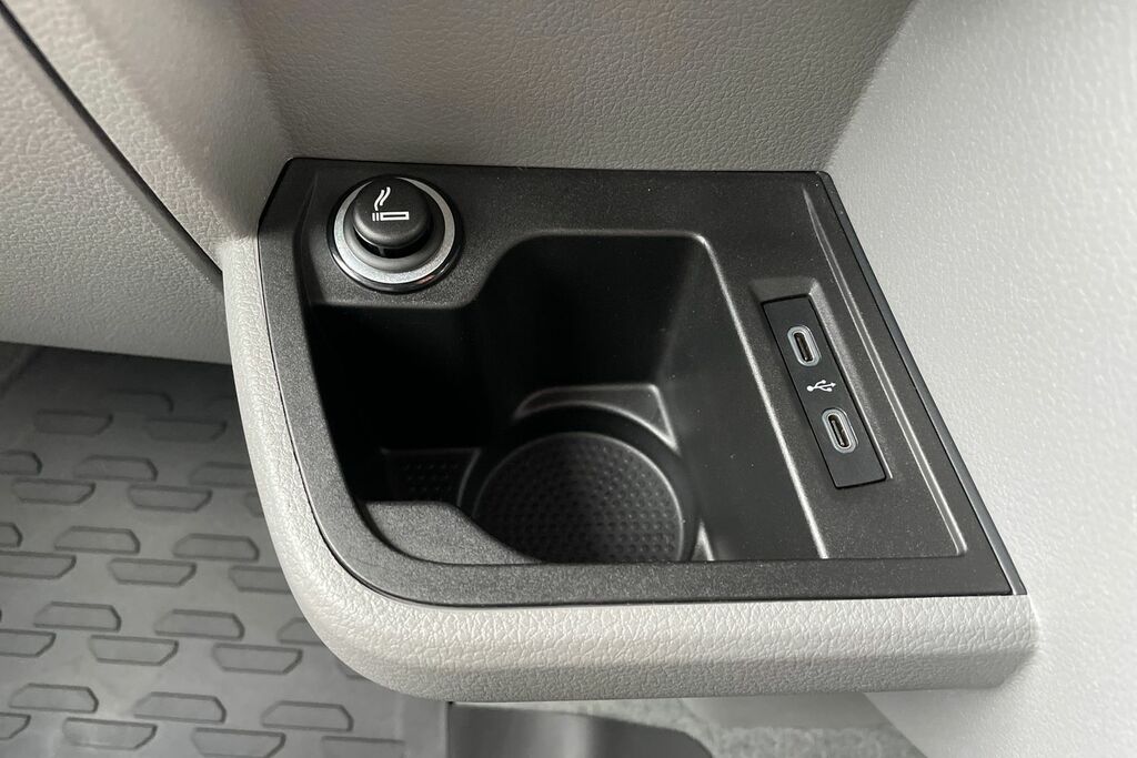 Volkswagen California Mpv Black #28