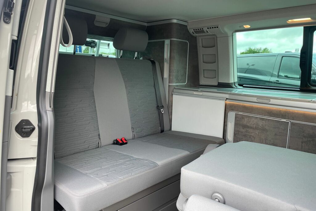 Volkswagen California Mpv Black #13