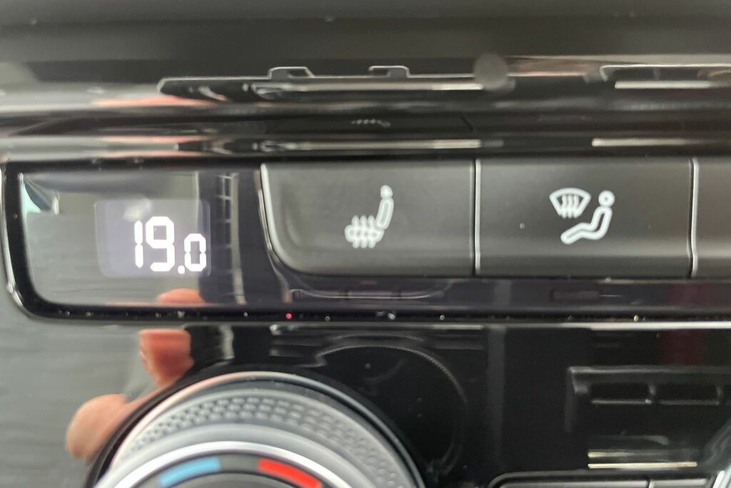 Volkswagen California Mpv Black #29