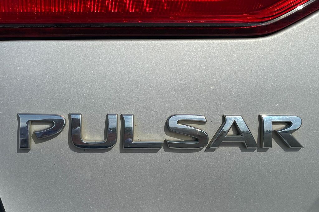 Nissan Pulsar 1.2 Dig-t Tekna Black #29