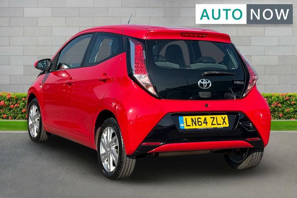 Toyota Aygo  Red #4