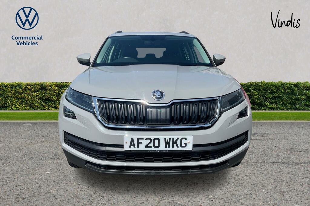 Skoda Kodiaq Automatic White #8