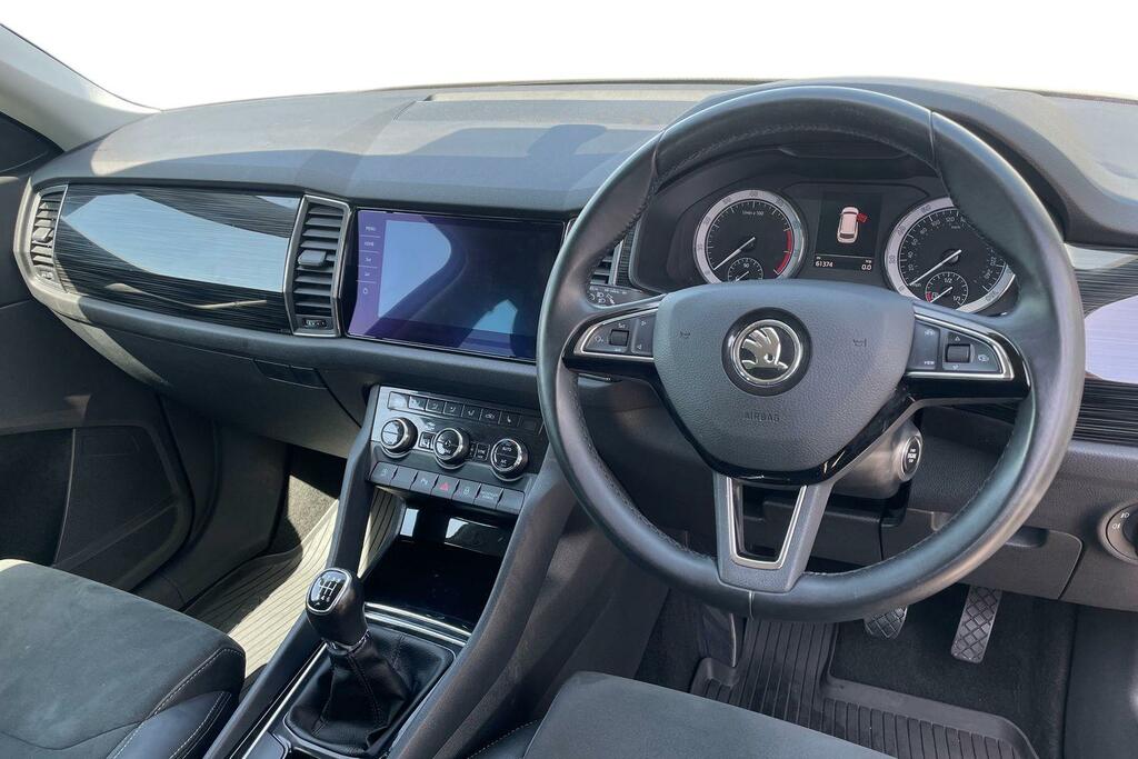 Skoda Kodiaq Automatic White #15