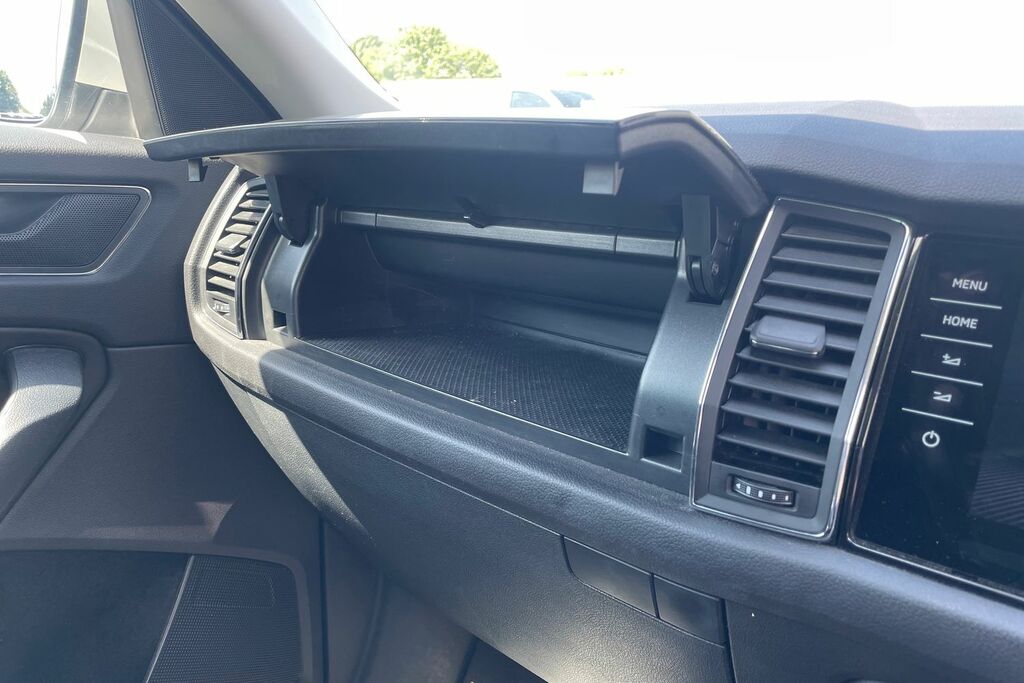 Skoda Kodiaq Automatic White #25
